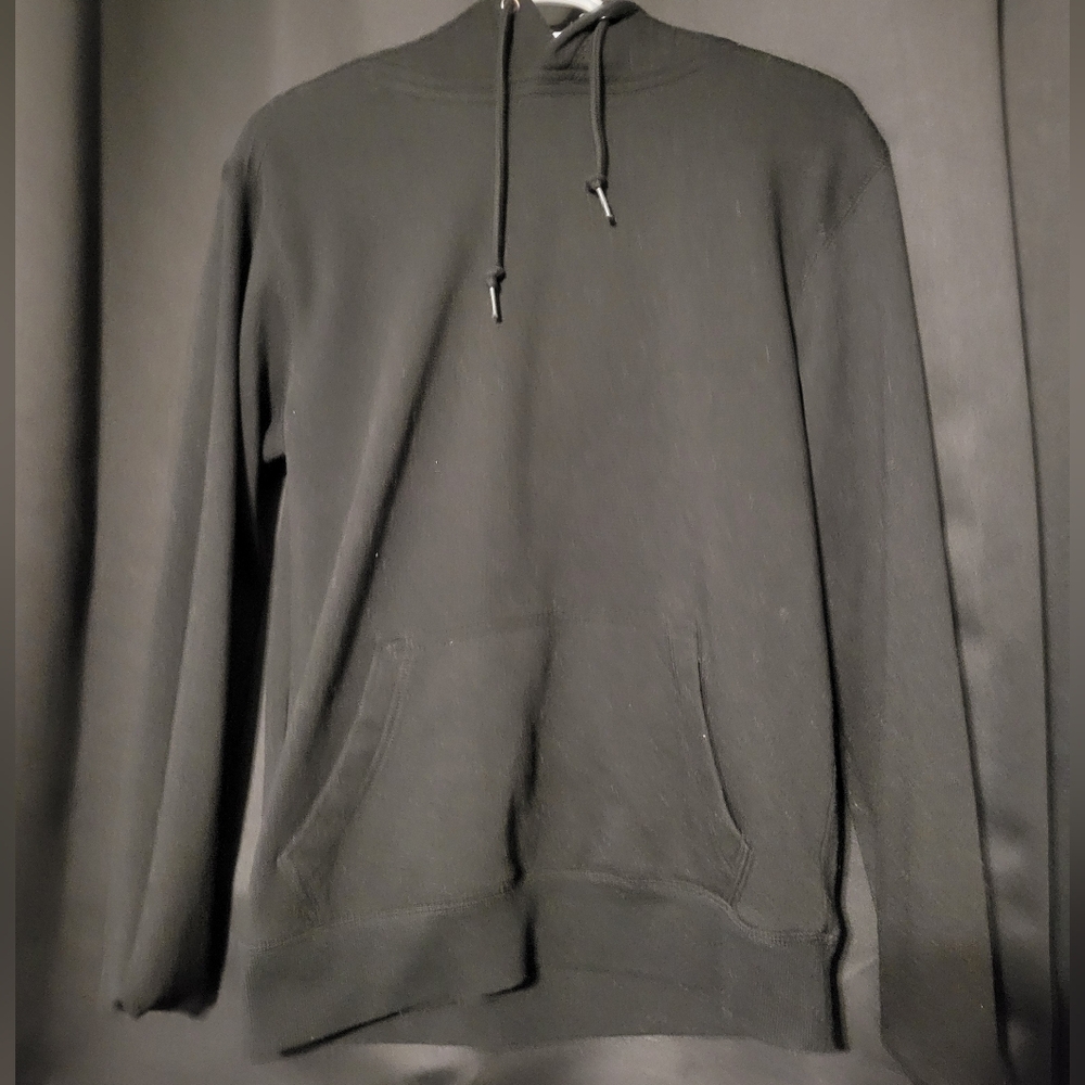 Amnesia Black Hoodie with Front Pocket